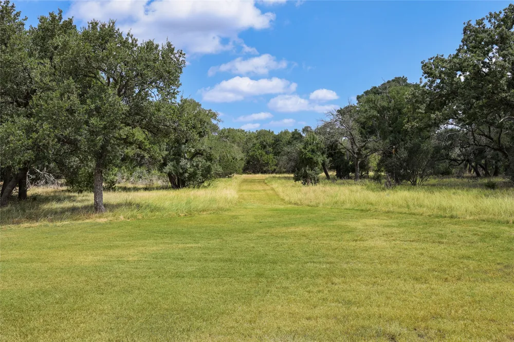 127 Palomino Cove Jarrell, TX 76537