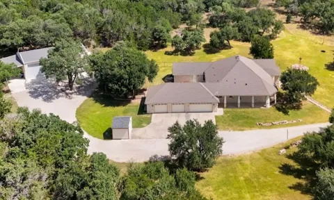 127 Palomino Cove
