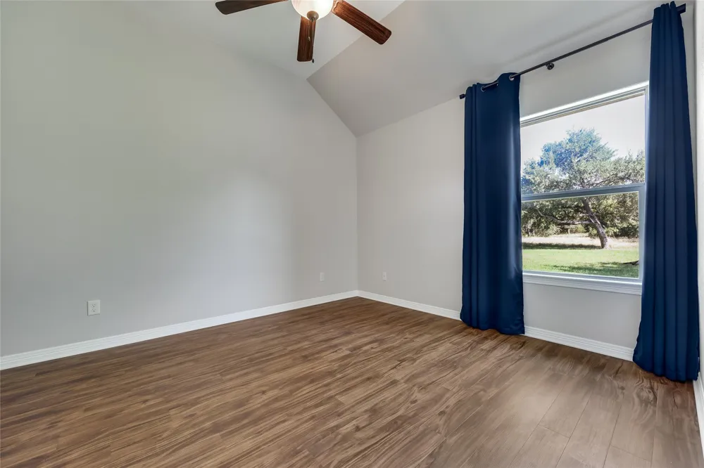 127 Palomino Cove Jarrell, TX 76537