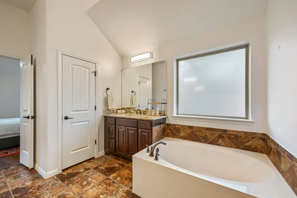439 Drury Lane Austin, TX 78737