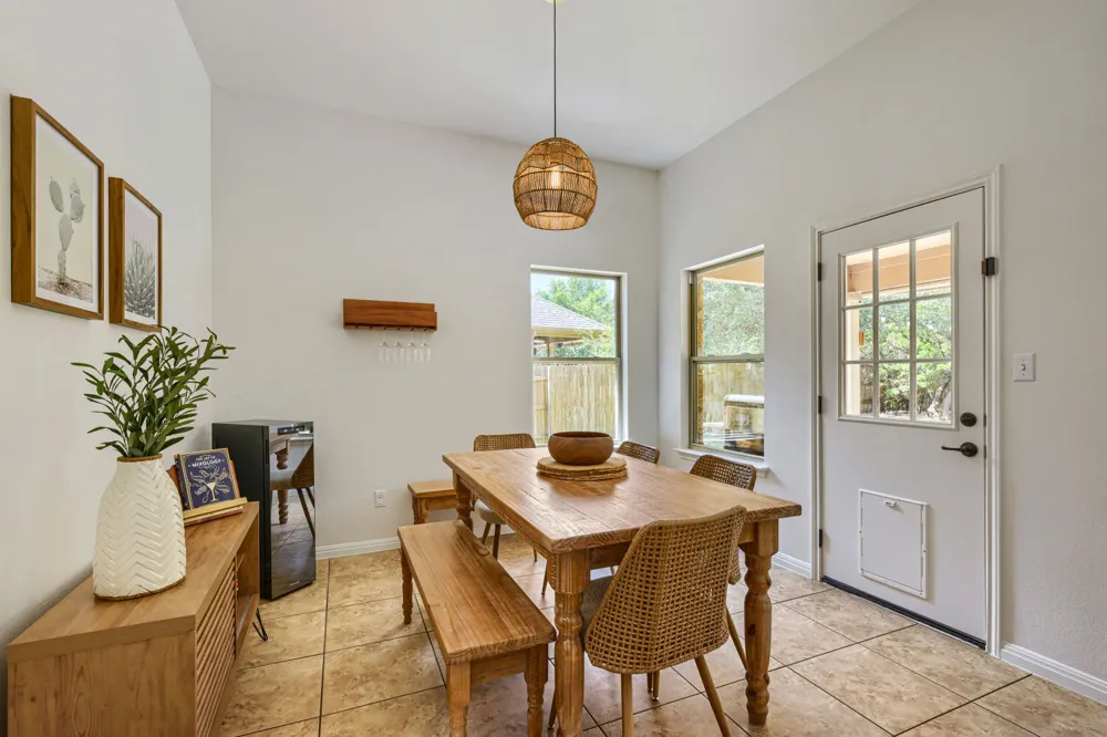 439 Drury Lane Austin, TX 78737