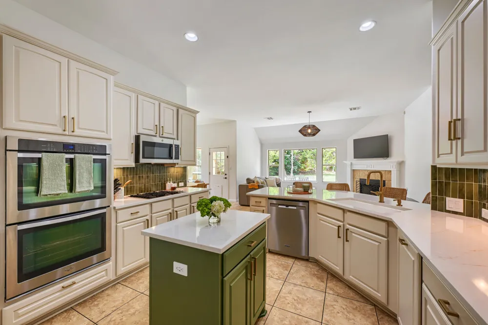 439 Drury Lane Austin, TX 78737