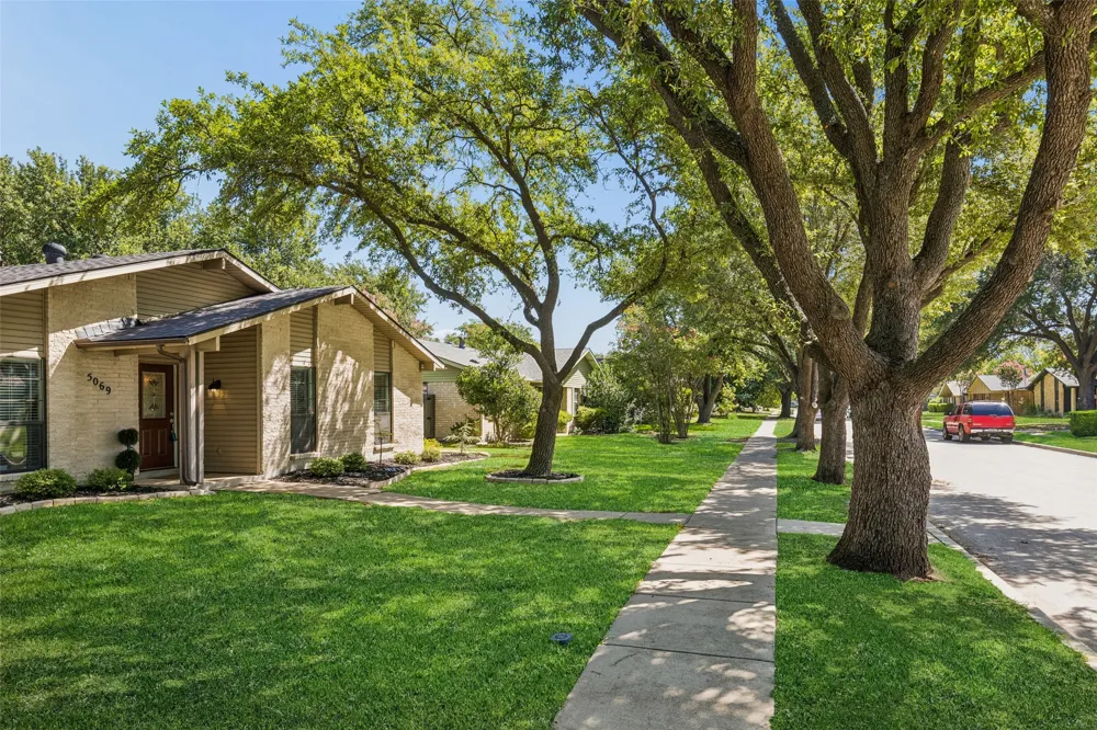5069 Aztec Drive The Colony, TX 75056