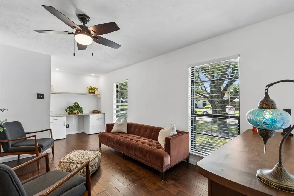 5069 Aztec Drive The Colony, TX 75056