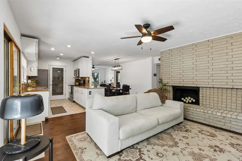 5069 Aztec Drive The Colony, TX 75056