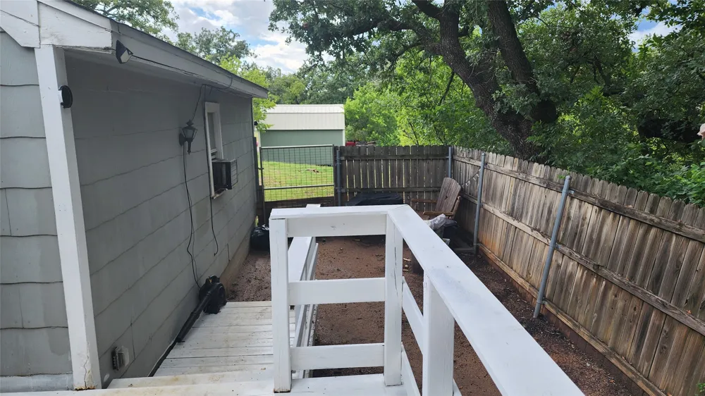 903 W Plummer Street Eastland, TX 76448