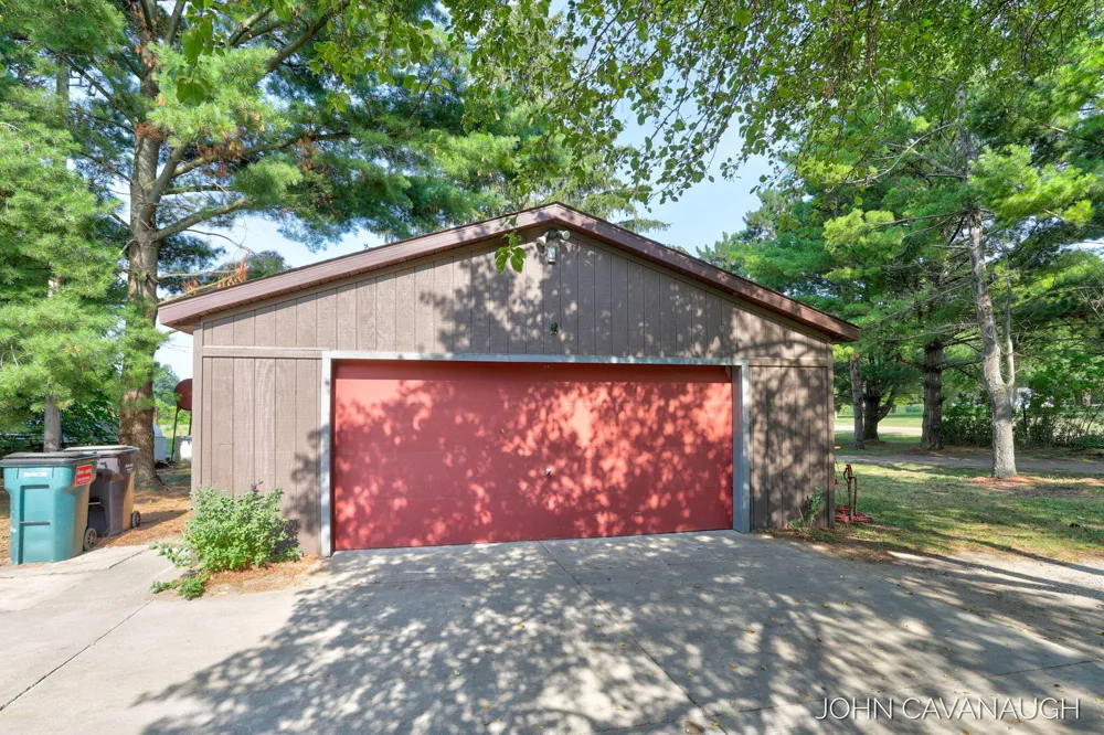 9516 Taft Street Polkton Charter Township, MI 49404