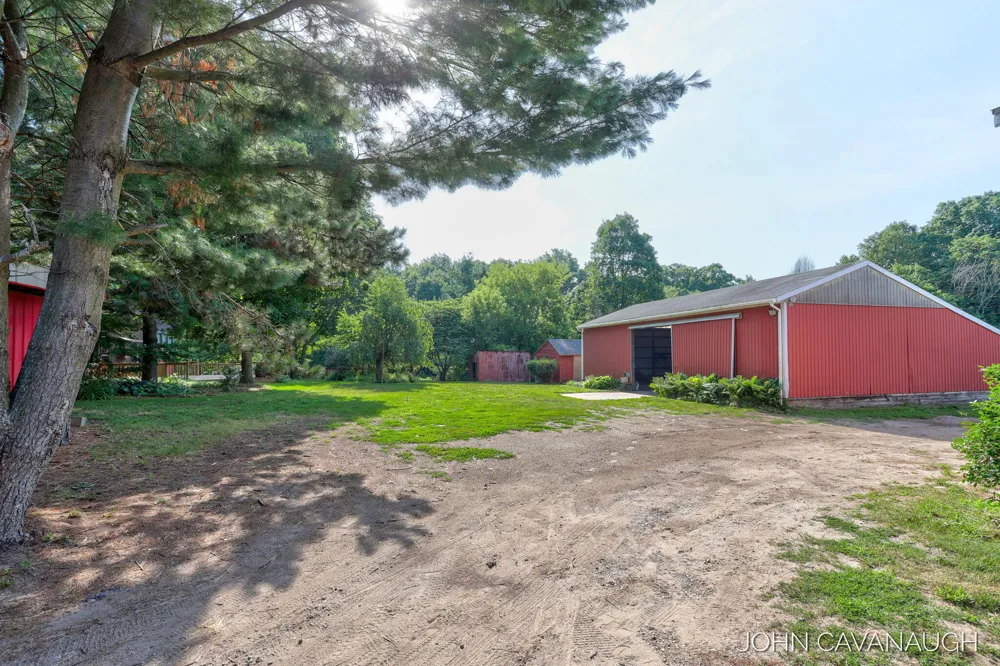 9516 Taft Street Polkton Charter Township, MI 49404