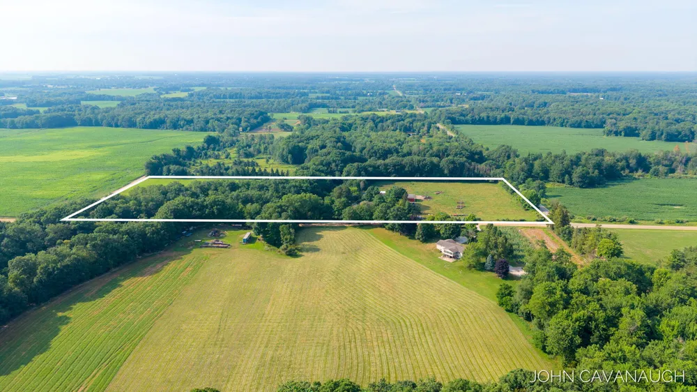 9516 Taft Street Polkton Charter Township, MI 49404