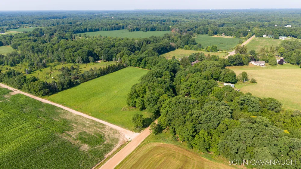 9516 Taft Street Polkton Charter Township, MI 49404