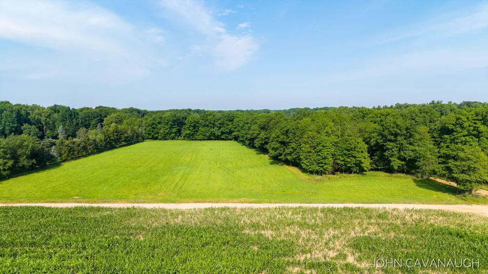 9516 Taft Street Polkton Charter Township, MI 49404