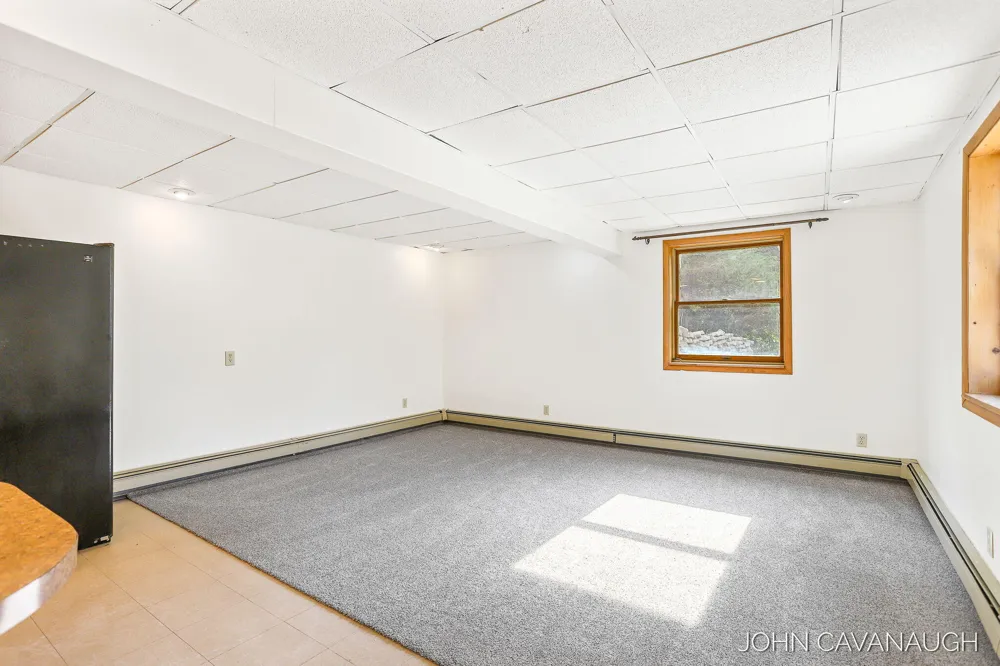 9516 Taft Street Polkton Charter Township, MI 49404