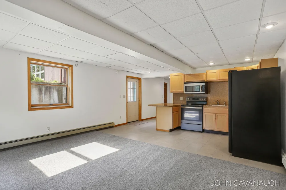 9516 Taft Street Polkton Charter Township, MI 49404