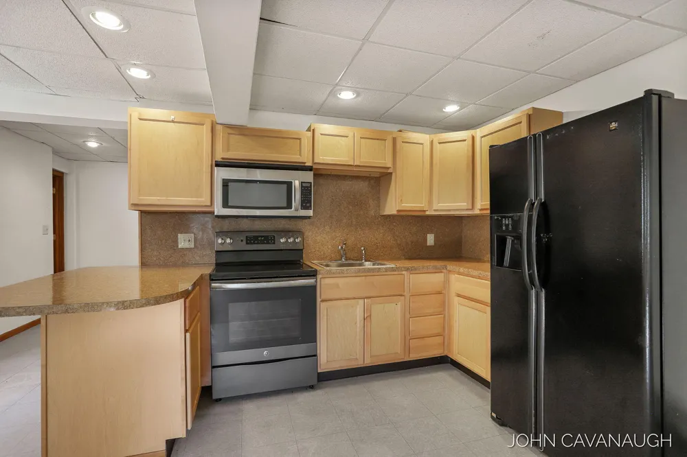 9516 Taft Street Polkton Charter Township, MI 49404