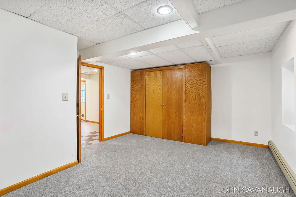 9516 Taft Street Polkton Charter Township, MI 49404