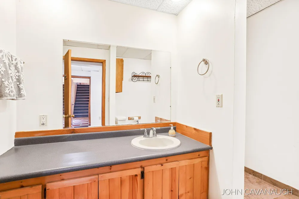 9516 Taft Street Polkton Charter Township, MI 49404