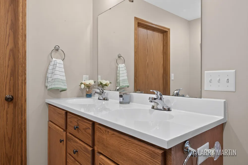 4256 Del Mar Drive SW Wyoming City, MI 49418