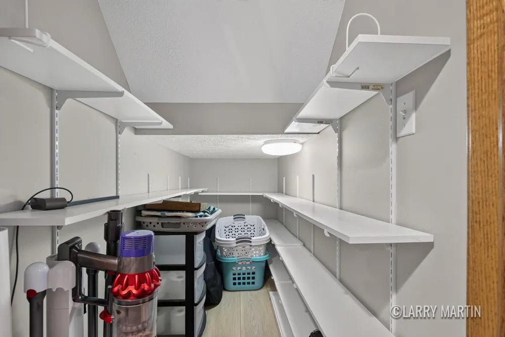 4256 Del Mar Drive SW Wyoming City, MI 49418