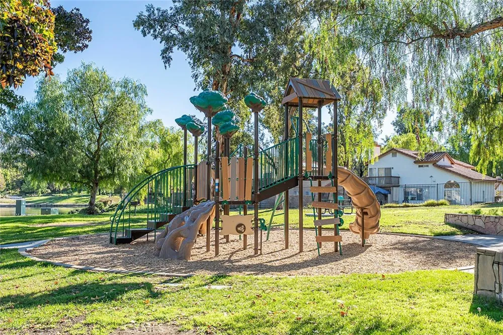 23638 Narcissus Moreno Valley, CA 92557