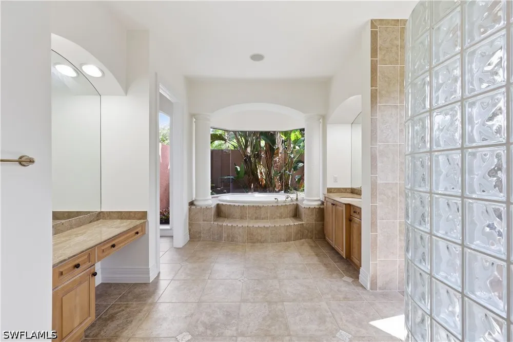 Persimmon Drive Naples, FL 34109