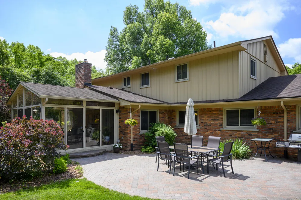 28550 Tavistock Trail Southfield, MI 48034
