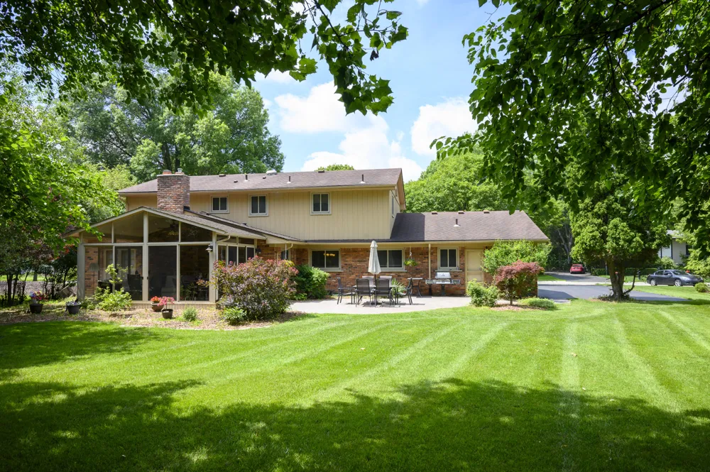 28550 Tavistock Trail Southfield, MI 48034