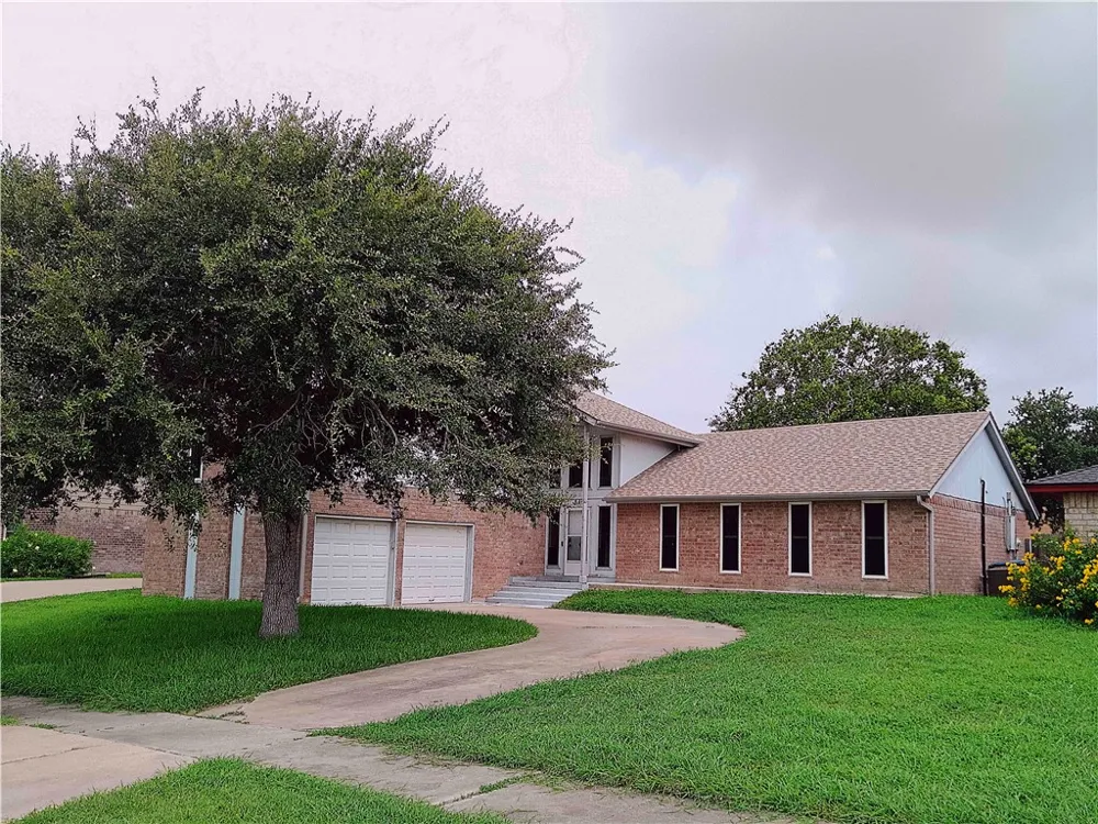 849 CLIFF DRIVE Portland, TX 78374
