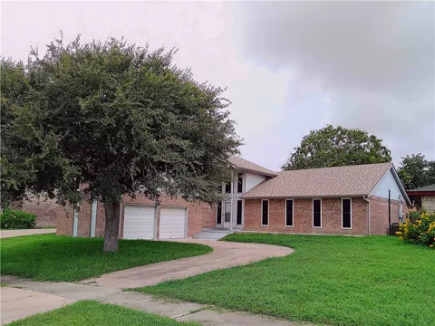 849 CLIFF DRIVE