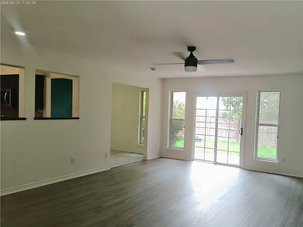 849 CLIFF DRIVE Portland, TX 78374