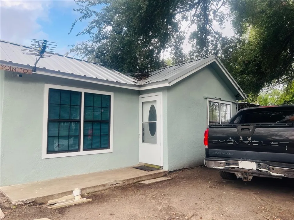 319 Olmito Street Alice, TX 78332
