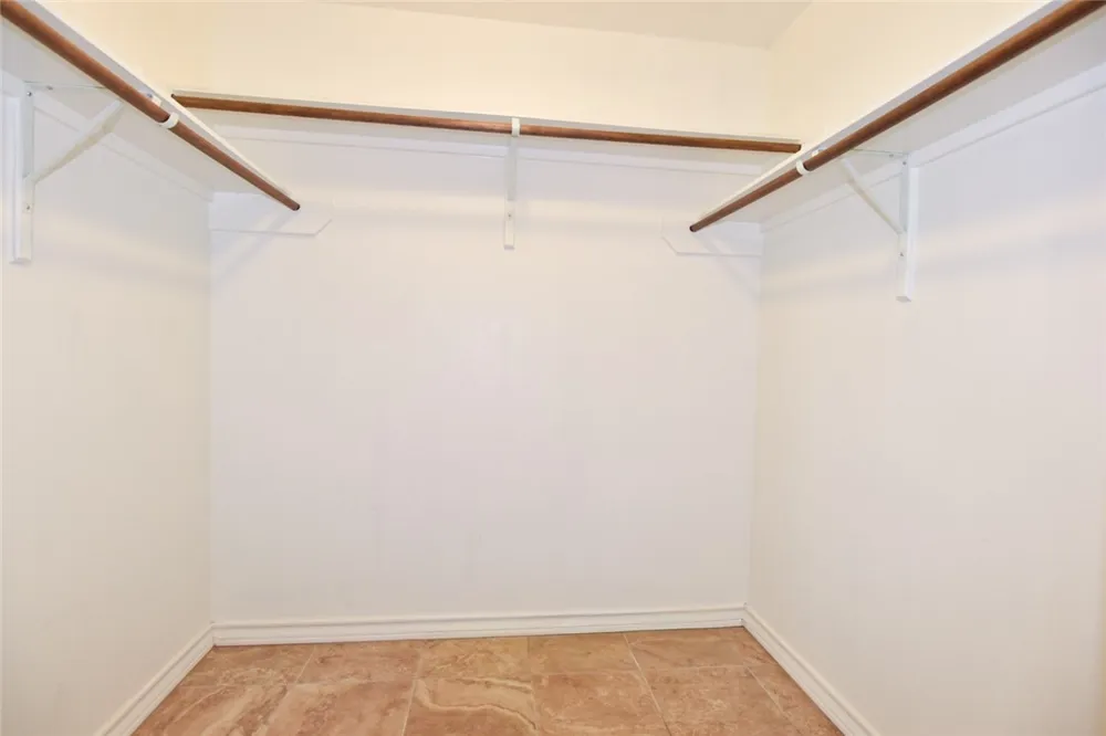 4455 S Oak Circle Robstown, TX 78380