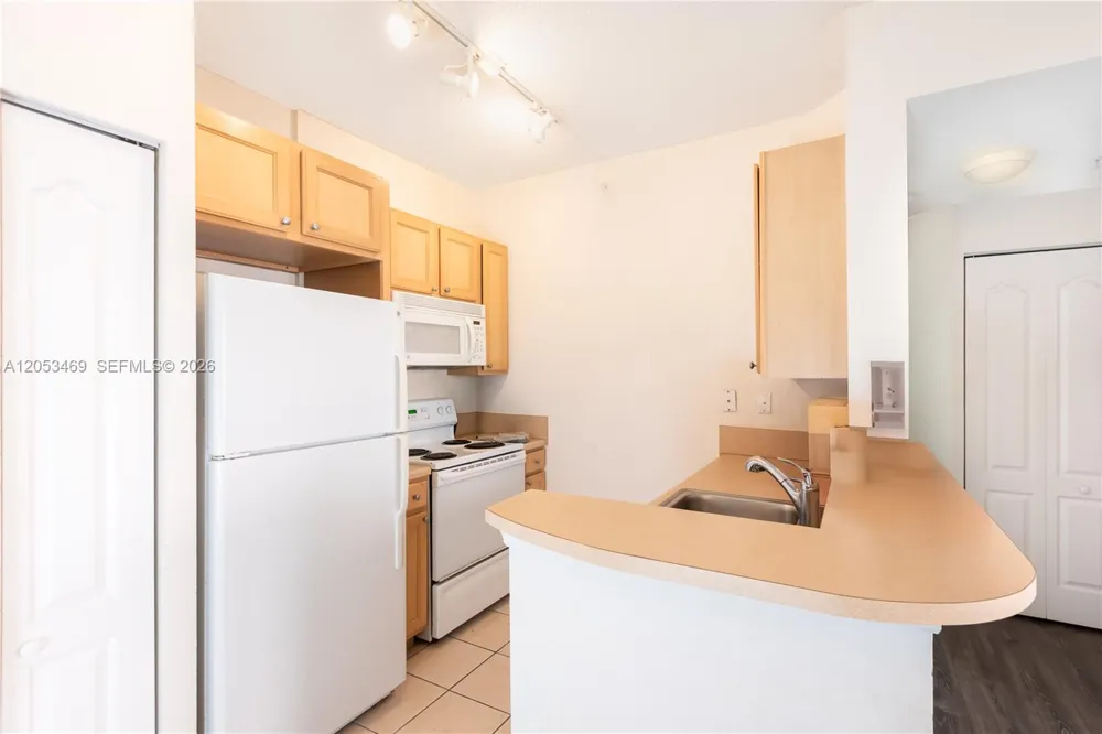 Address Not Shown South Miami, FL 33143