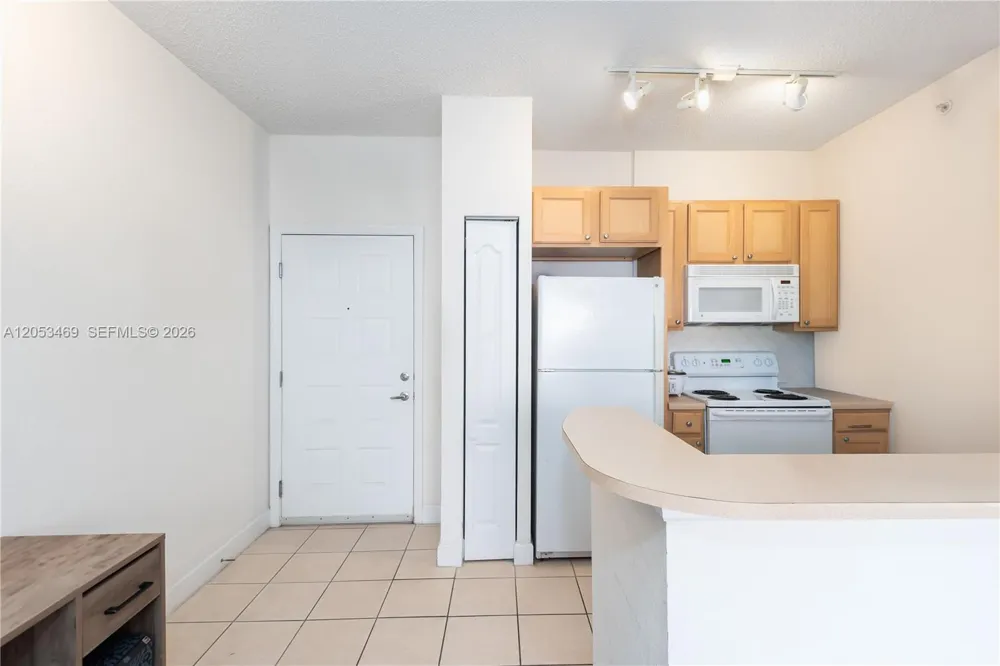 Address Not Shown South Miami, FL 33143