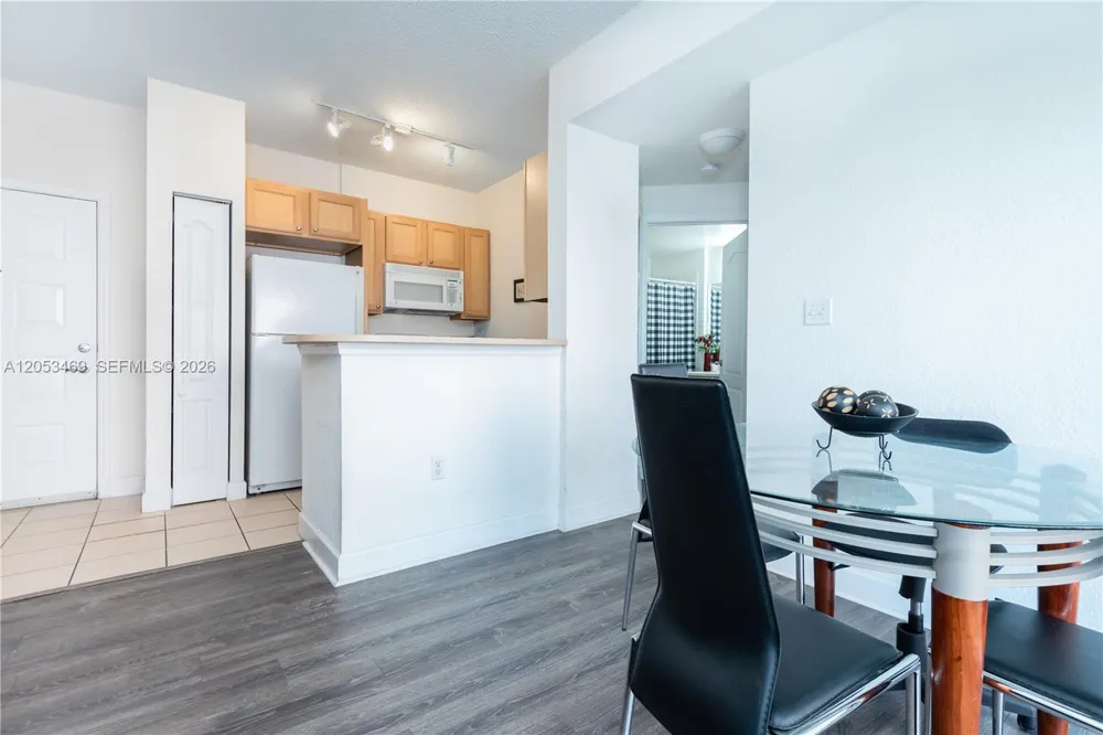 Address Not Shown South Miami, FL 33143
