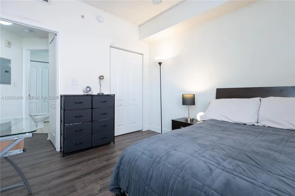 Address Not Shown South Miami, FL 33143