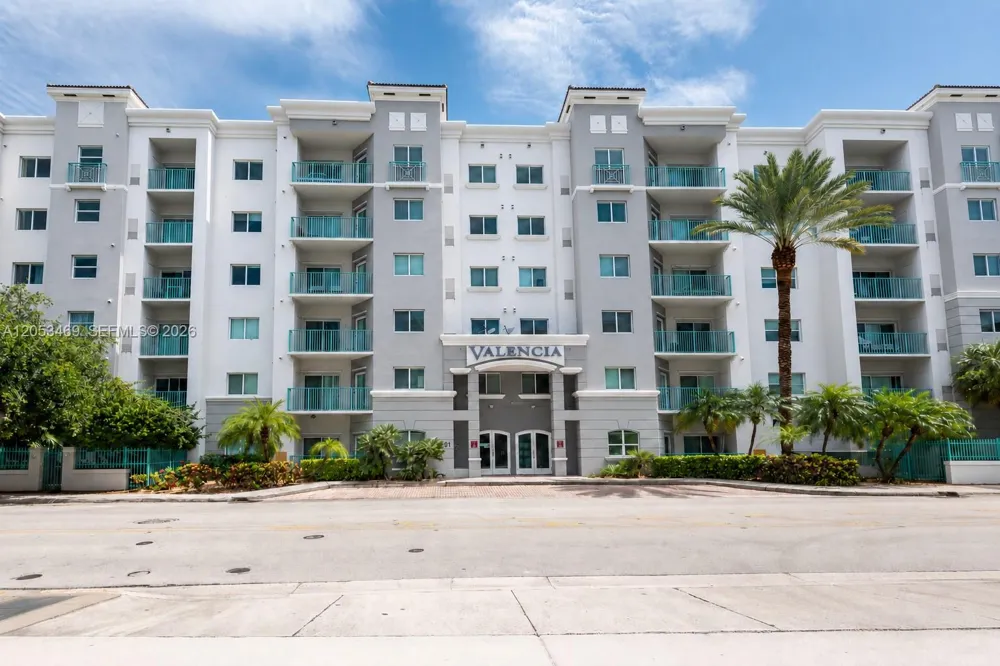 Address Not Shown South Miami, FL 33143