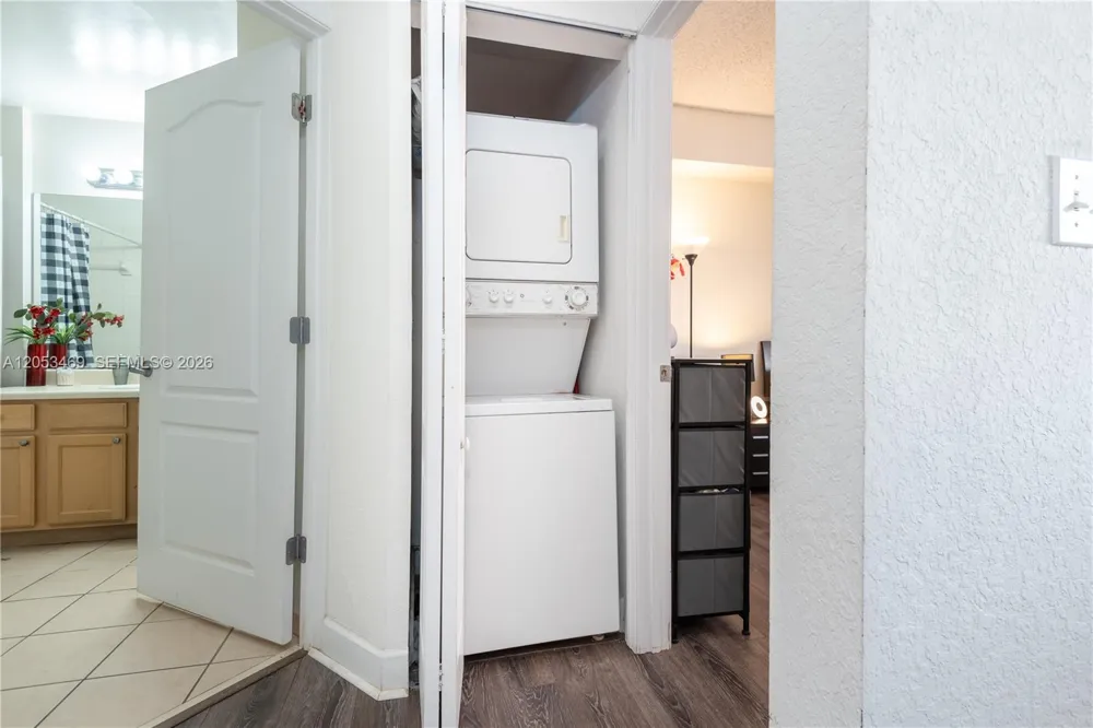 Address Not Shown South Miami, FL 33143