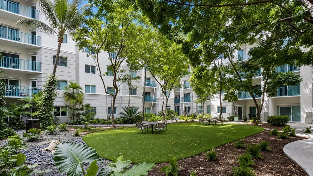 Address Not Shown South Miami, FL 33143