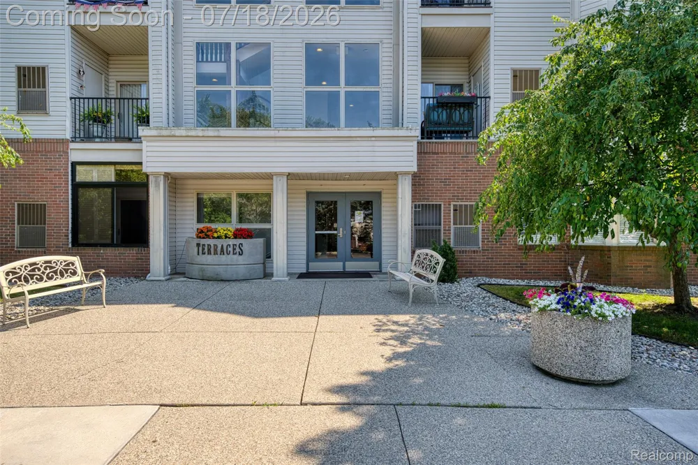39144 Hayes Road Clinton Charter Township, MI 48038