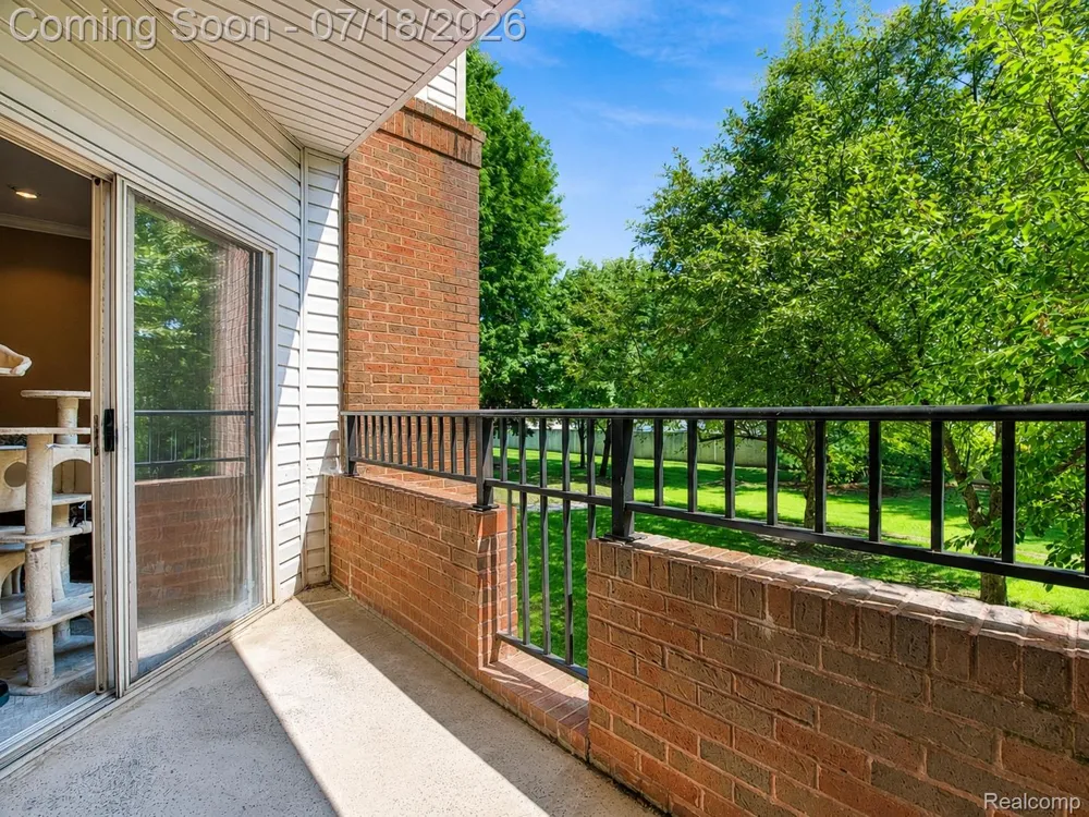 39144 Hayes Road Clinton Charter Township, MI 48038