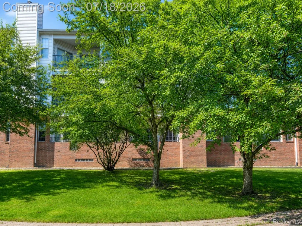 39144 Hayes Road Clinton Charter Township, MI 48038