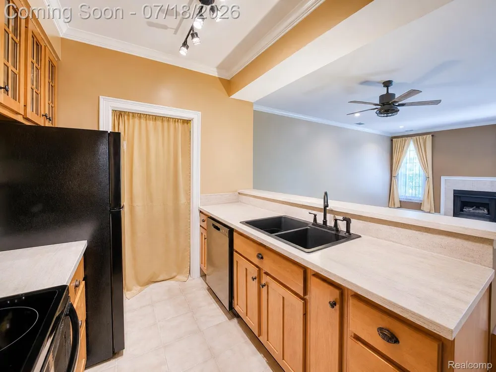 39144 Hayes Road Clinton Charter Township, MI 48038