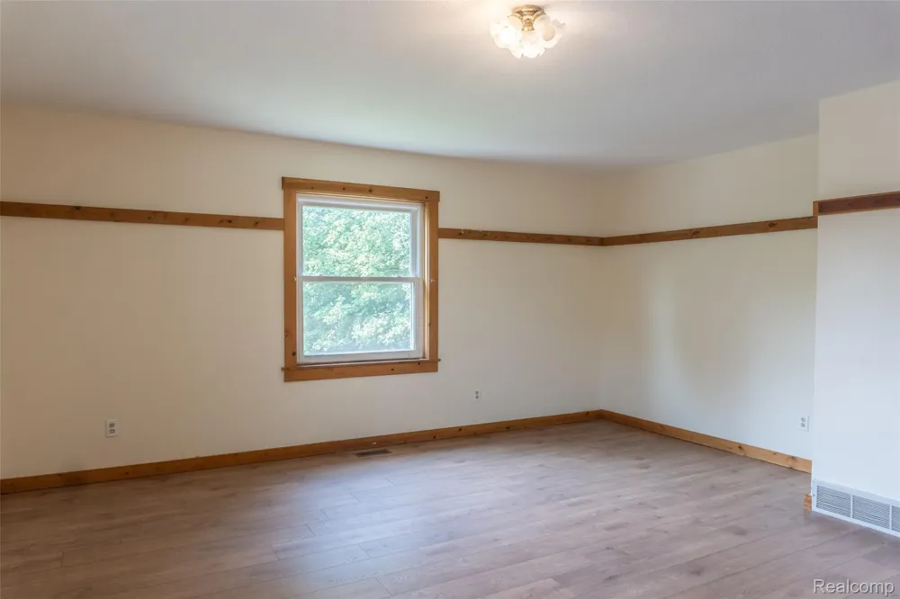 20301 Huron River Drive Rockwood City, MI 48173