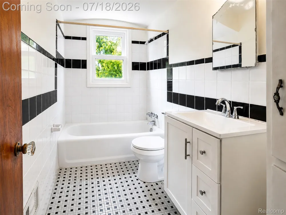 20301 Huron River Drive Rockwood City, MI 48173