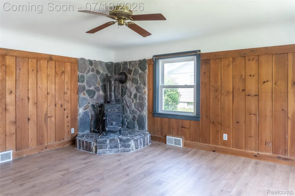 20301 Huron River Drive Rockwood City, MI 48173