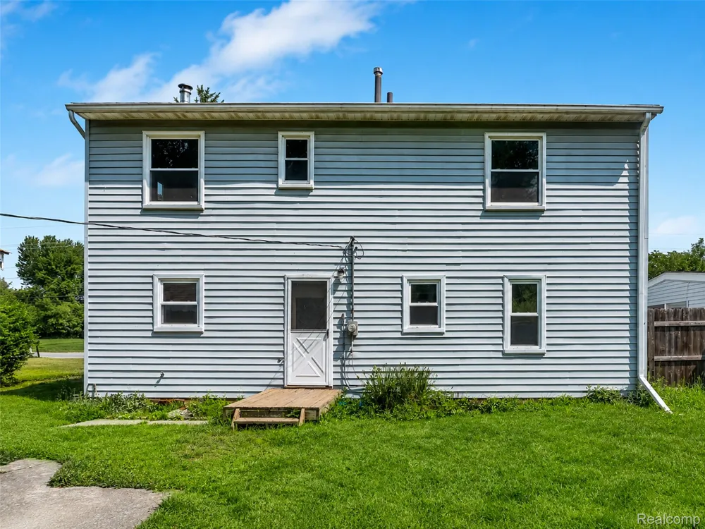 20301 Huron River Drive Rockwood City, MI 48173
