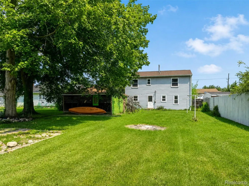 20301 Huron River Drive Rockwood City, MI 48173