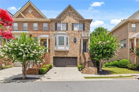 9044 Woodland Trail