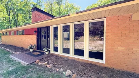 1121 Highway 27