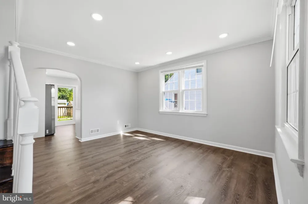 176 CARROLL ROAD Pasadena, MD 21122